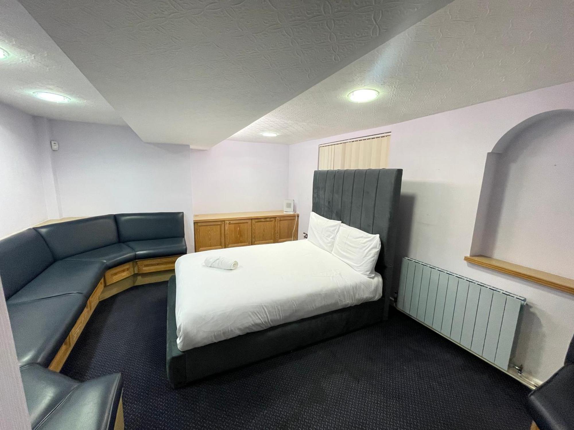 Tch Lodge Bolton Extérieur photo